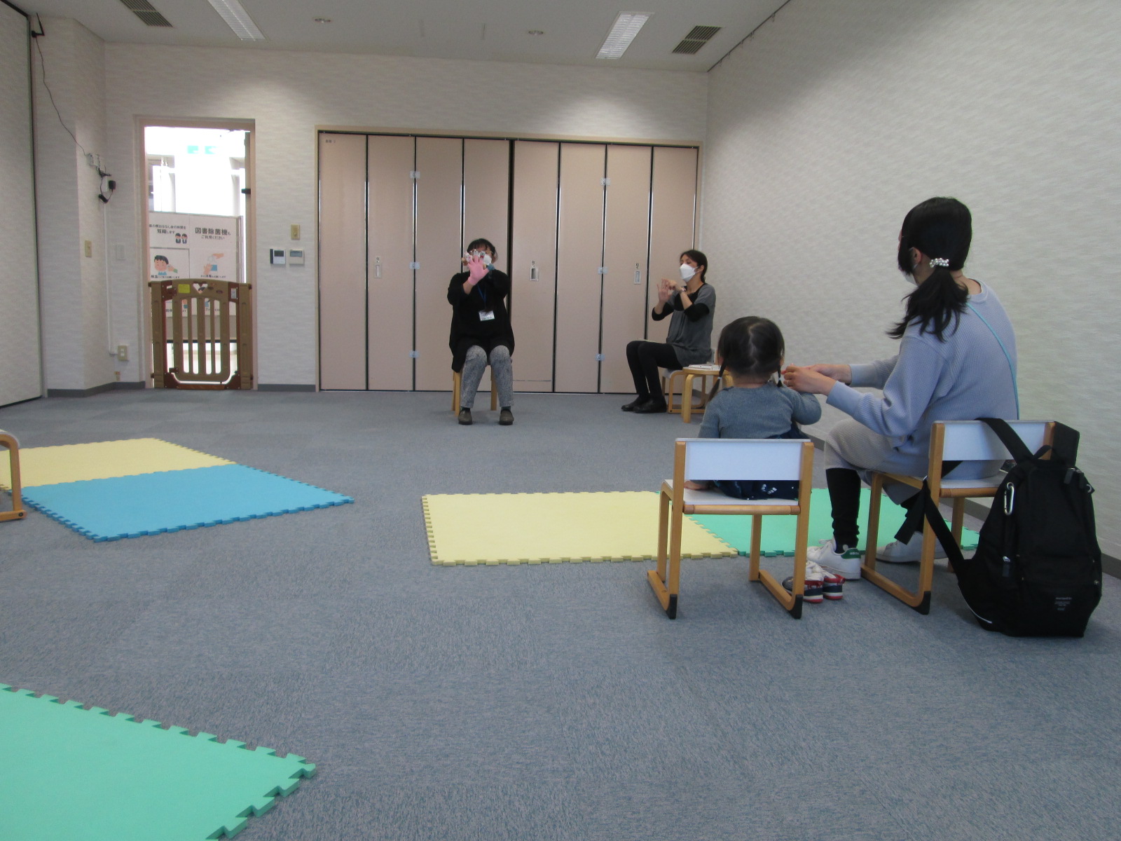 ふじしろ図書館おはなし会の様子